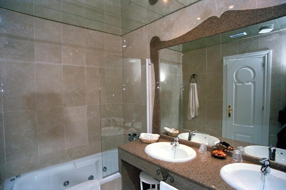 Hotel Medina Ghaliayah Galisteo Екстериор снимка